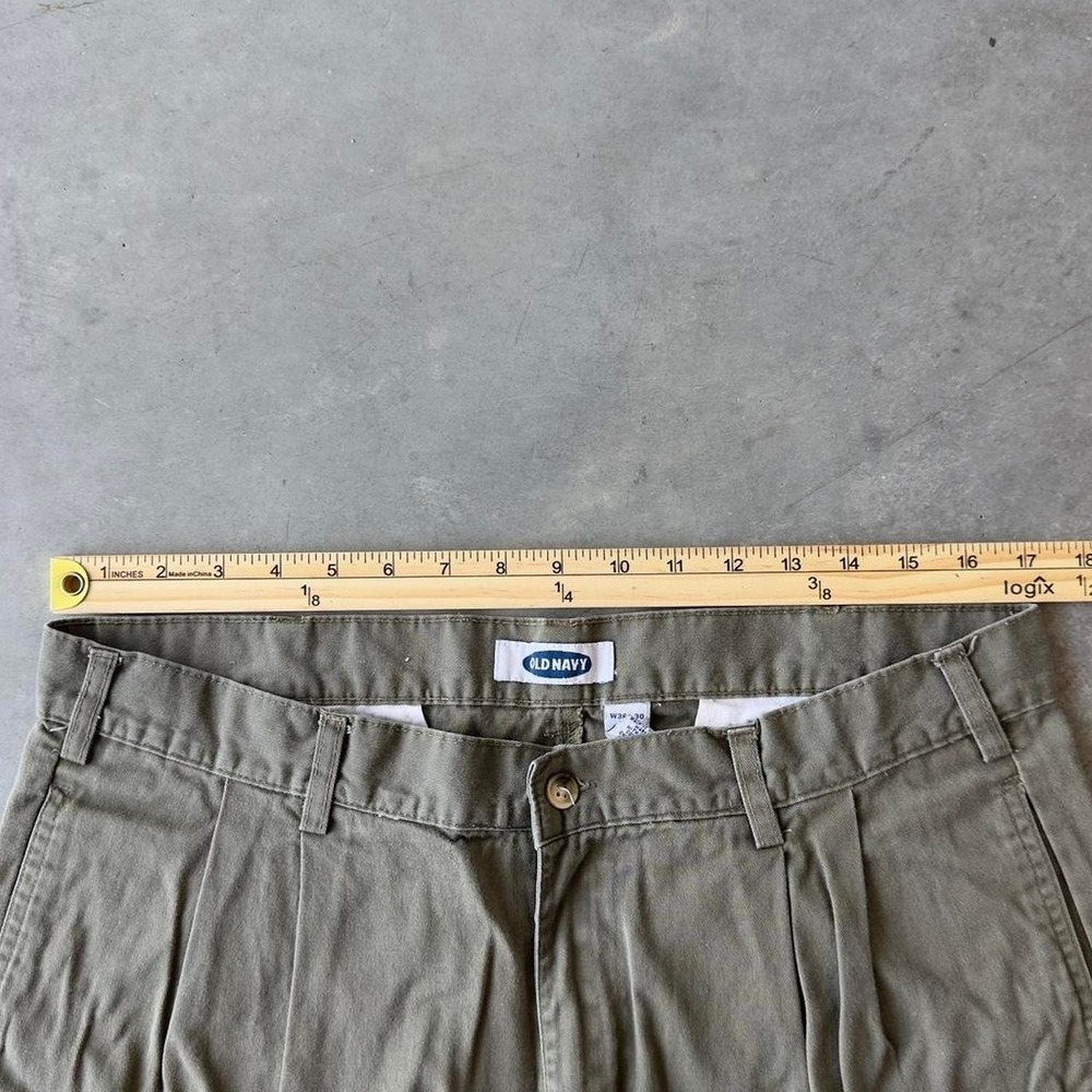 Vintage old navy olive green pleated chinos pants - Picture 3 of 6